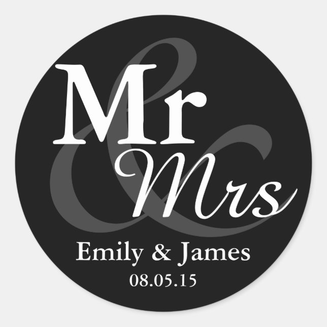 Mr&Mrs Simple Elegant Typography Wedding Favour Classic Round Sticker (Front)