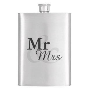 Mr&Mrs Simple Elegant Typography Wedding Favour Hip Flask