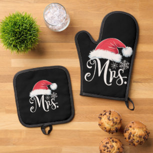 Mrs Claus Couples Matching Christmas Pyjamas Santa Oven Mitt & Pot Holder Set