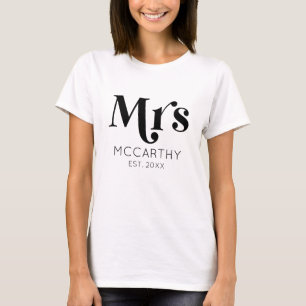 Mrs. Custom Last Name Est. Date Minimal Retro T-Shirt