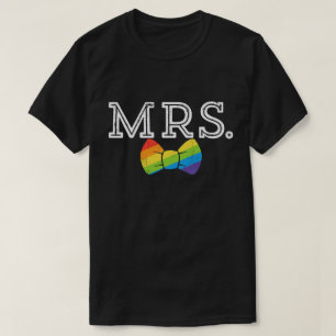 Mrs Rainbow Bow Tie LGBT Bachelorette Party T-Shirt