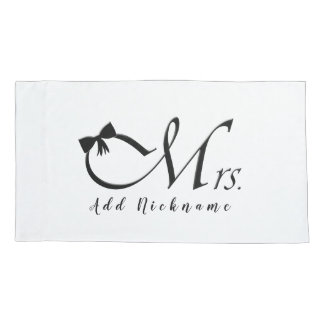 Mrs. with Bow Pillowcase