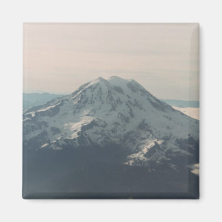 Mt. Rainier Magnet