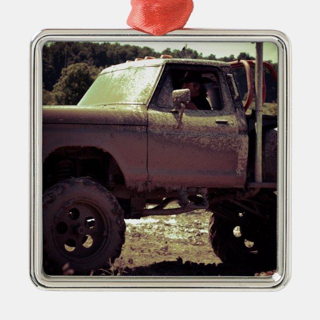 Mudbogging 4x4 Truck Metal Tree Decoration (Front)
