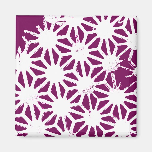 Mulberry and white geometric pattern magnet (Front)