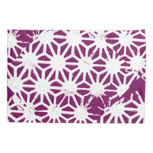Mulberry and white geometric pattern pillowcase