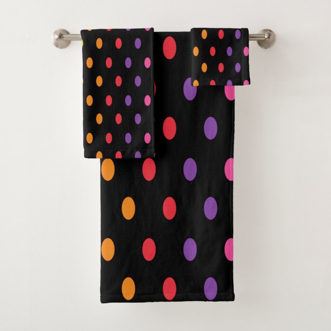Multicolor Polka Bath Towel Set (Insitu)