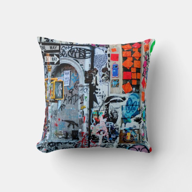 MULTICOLORED WALL PAINTING CUSHION (Front)