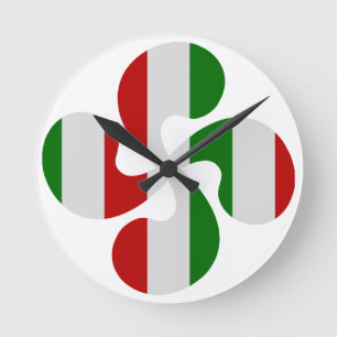Multicouleurs crosses Basque Round Clock