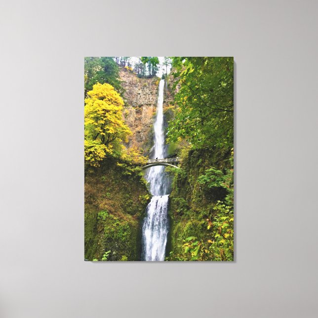 Multnomah Falls, Columbia River Gorge, Oregon Canvas Print (Front)