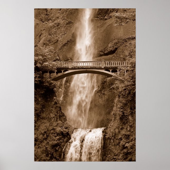 Multnomah Falls, Oregon Poster (Front)