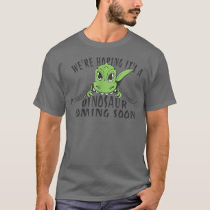 Mum 2022 baby Mother Pregnancy Announcement  T-Shirt