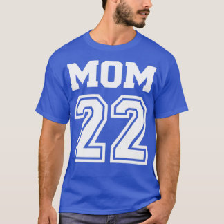 Mum 2022 for pregnancy announcement3 T-Shirt