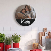 Mum Est Saying White Whimsical Font