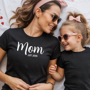 Mum Established New Mother Gift T-Shirt