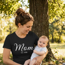 Mum Established New Mum Gift T-Shirt