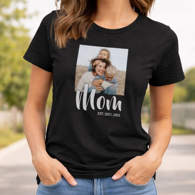 Mum Established Script Photo T-Shirt (Mom Established Script Photo T-Shirt)