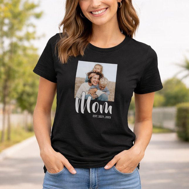 Mum Established Script Photo T-Shirt (Mom Established Script Photo T-Shirt)