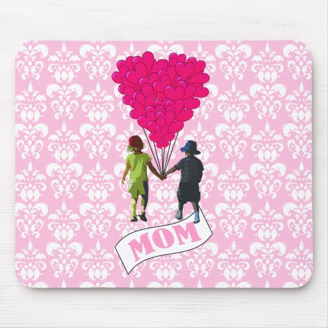 Mum, kids with heart shaped balloons mouse pad (Front)
