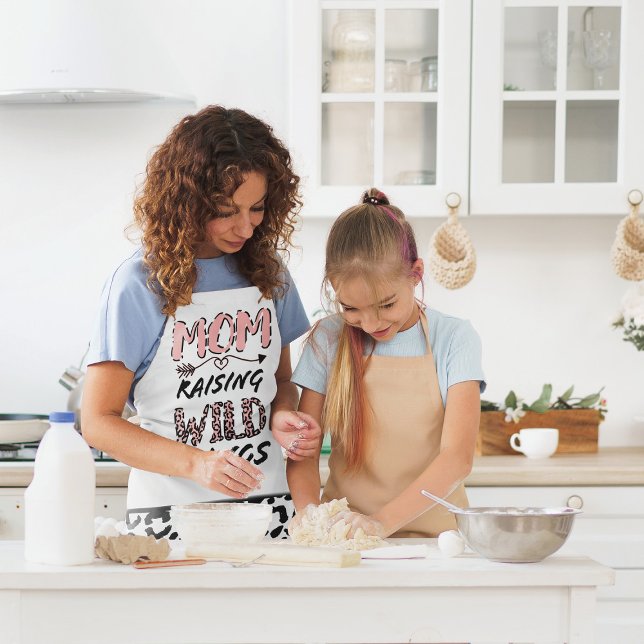 Mum Raising Wild Things Quote Funny Leopard Print  Apron (Creator Uploaded)