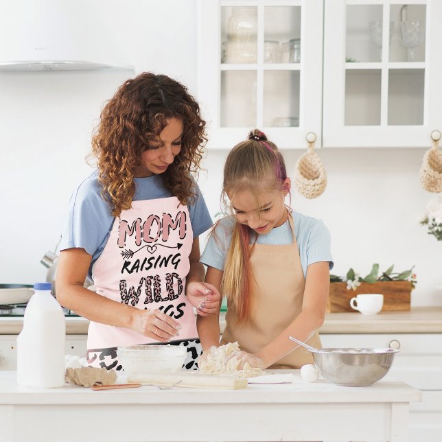 Mum Raising Wild Things Quote Funny Leopard Print Apron (Creator Uploaded)