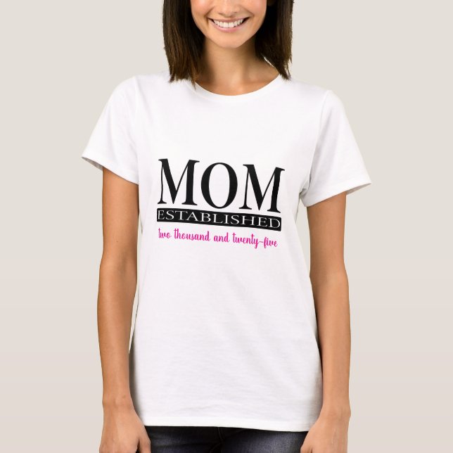 Mum Simple Modern Script Typography T-Shirt (Front)