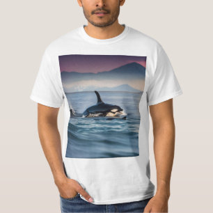 Mummy And Baby Orcas In The Ocean, T-Shirt