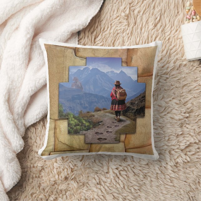 Munay - Throw Pillow (Blanket)