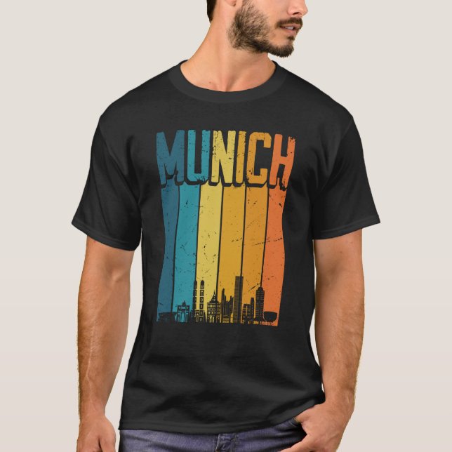 Munich Skyline Retro Vintage Souvenir Munich T-Shirt (Front)