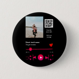 Music player personalised couple love q r code tex 6 cm round badge