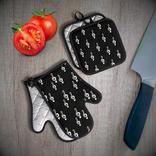 Musical Treble Clef Pattern Black White Oven Mitt & Pot Holder Set