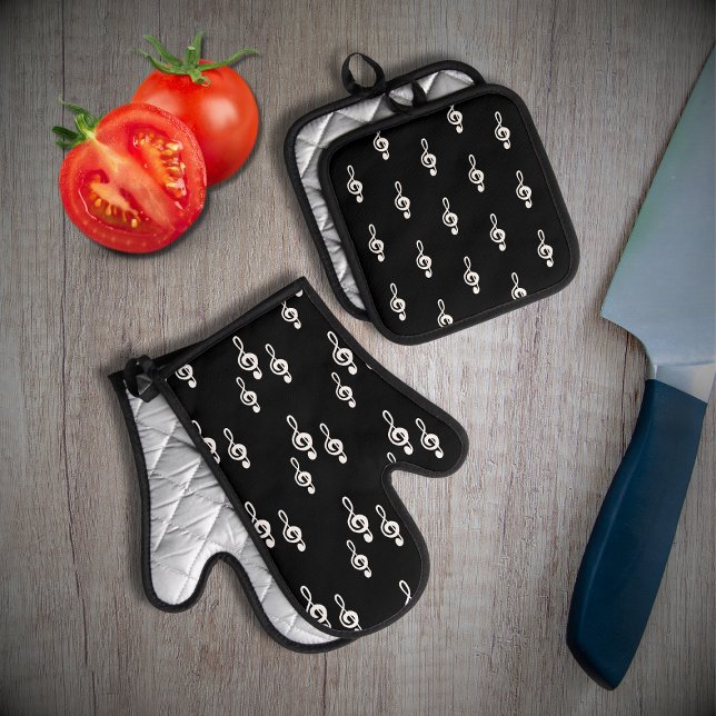 Musical Treble Clef Pattern Black White   Oven Mitt & Pot Holder Set (Creator Uploaded)