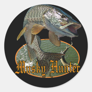 Musky Hunter 9 Classic Round Sticker