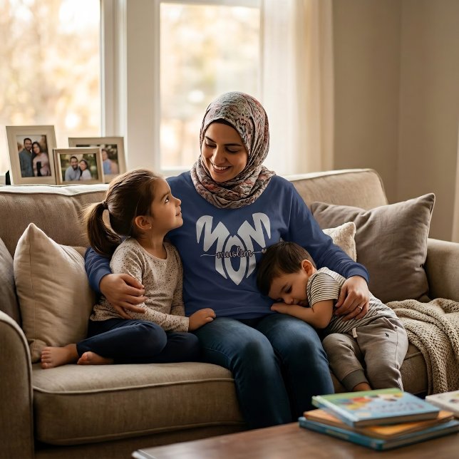 muslim mum heart long sleeves T-Shirt (Creator Uploaded)