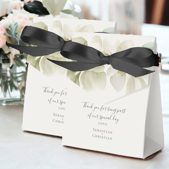 Muted Green Foliage Personalised Wedding Favour Box (Muted Green Foliage Personalized Wedding Favor Boxes from Ricaso. Easy to personalize )