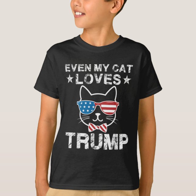 My Cat Loves Trump 2024  T-Shirt (Front)