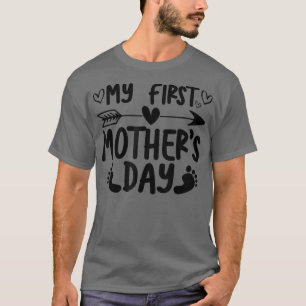 My First Mother's Day Pregnancy Announcement Pregn T-Shirt