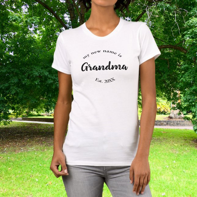My New Name is Grandma New Grandmother Est T-Shirt (Creator Uploaded)