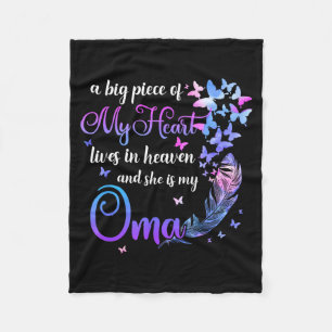 My Oma Lives in Heaven Memorial Grandma Grandchild Fleece Blanket