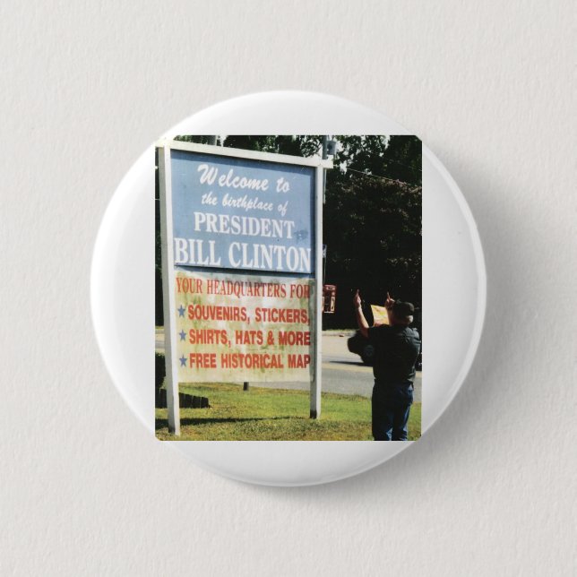 MY SALUTE TO BILL 6 CM ROUND BADGE (Front)
