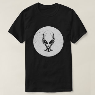 Mysterious Alien Head Design T-Shirt