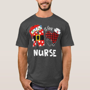 N is for nurse santal hat Xmas lights nurse merry T-Shirt