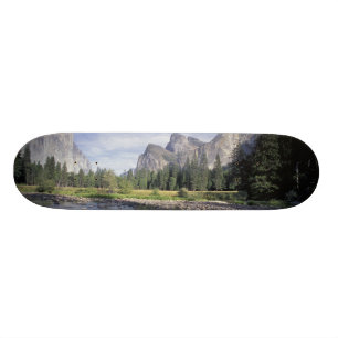 NA, USA, California, Yosemite NP, Valley view Skateboard
