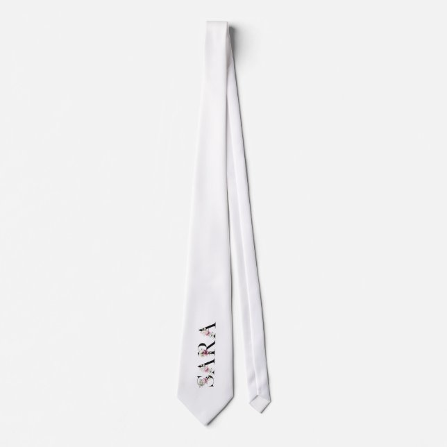 Name Sara. Tie (Front)