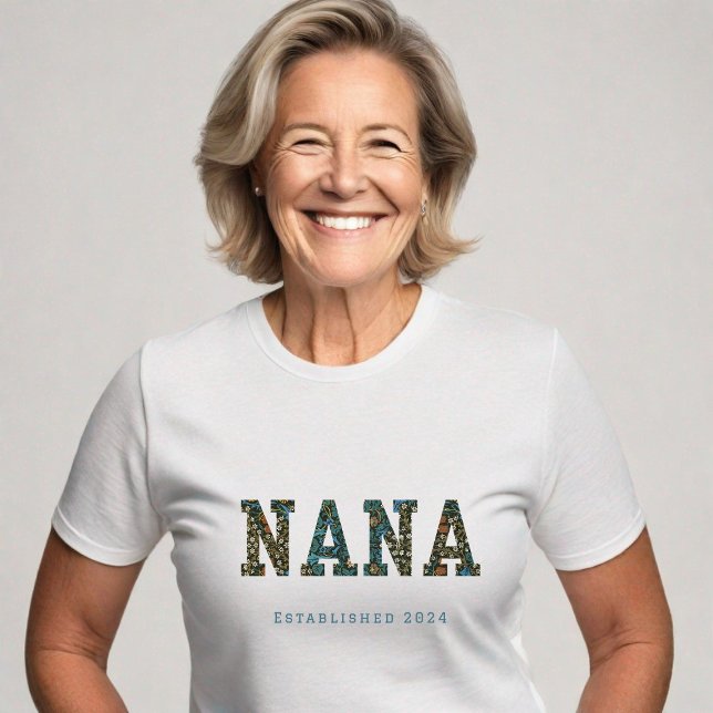Nana customised year - trendy floral  T-Shirt (Trendy NANA t-shirt with floral detail. Customizable year. This model is #generativecontent)