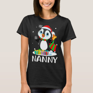 Nanny Penguins Santa Hat Christmas Matching Famil T-Shirt