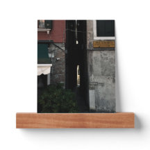 Narrow venetian alleyway (2024)