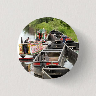 NARROWBOATS ON THE CANAL 3 CM ROUND BADGE