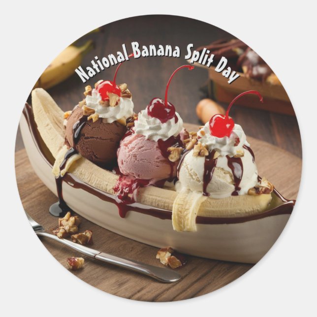 National Banana Split Day Classic Round Sticker (Front)