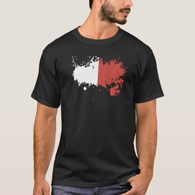 National Flag of Malta souvenir  for men women T-Shirt (Front)